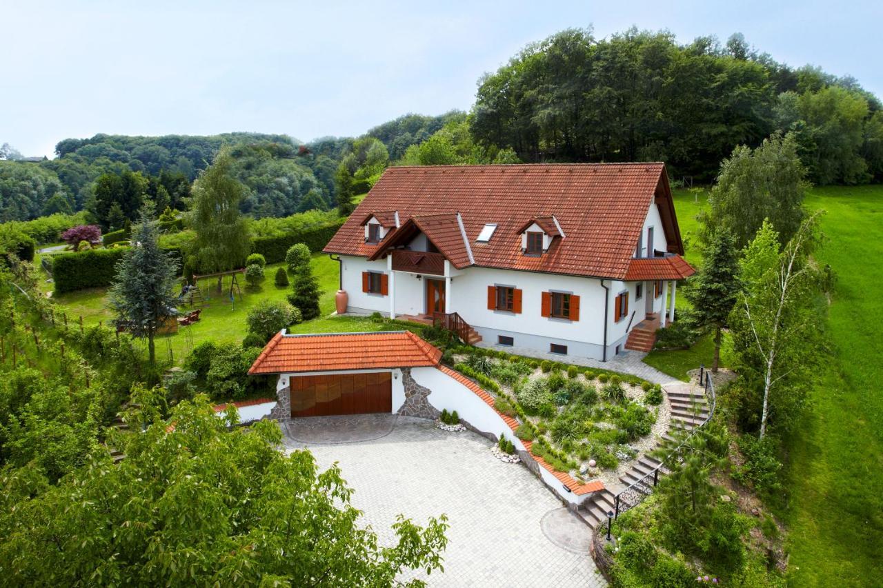 יאנרסדורף Landhaus Zur Therme מראה חיצוני תמונה